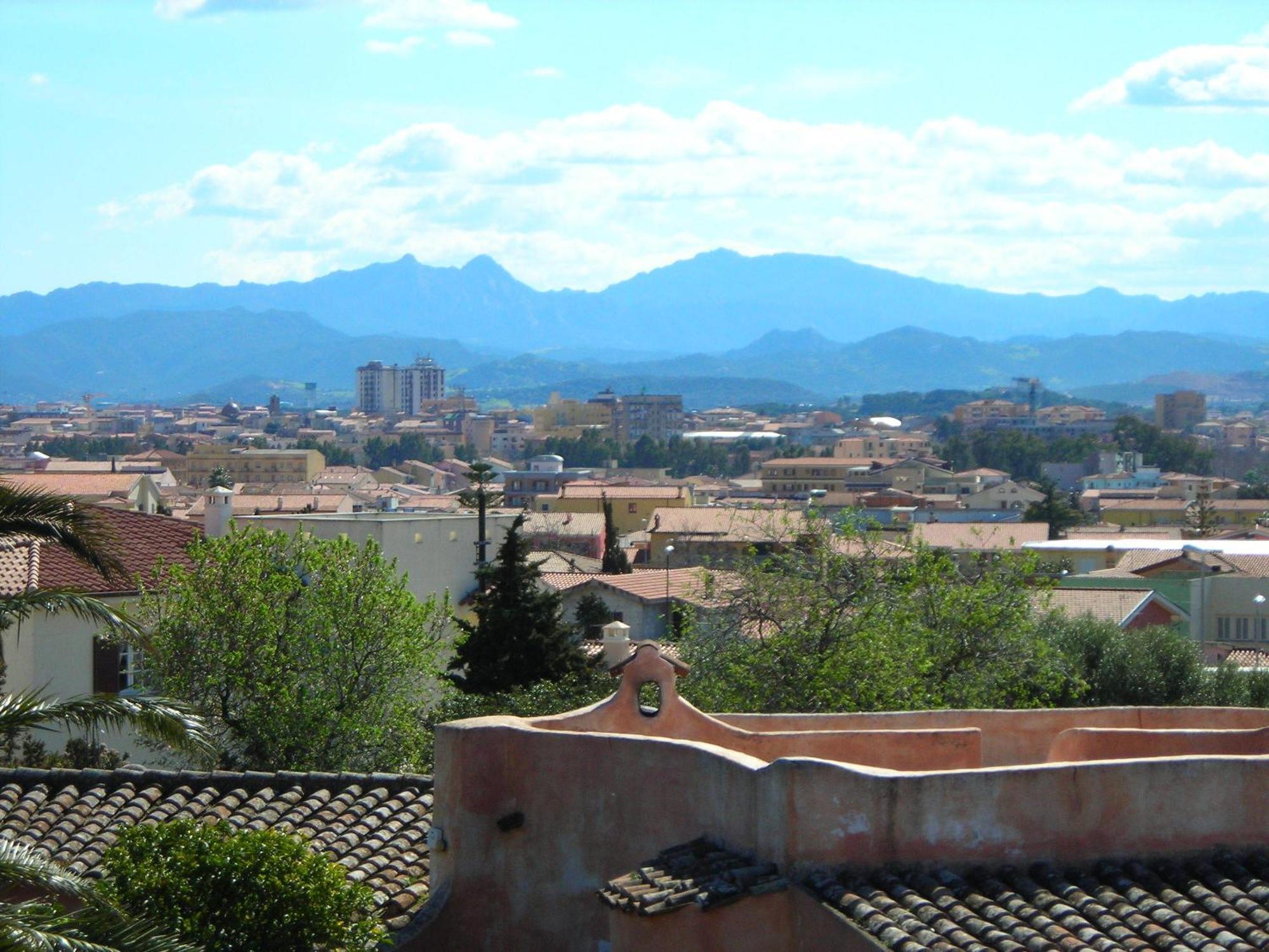 Bed & Breakfast Dessole Olbia Buitenkant foto