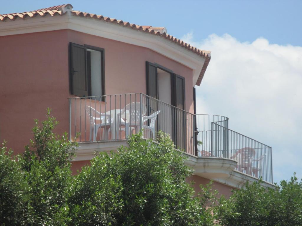 Bed & Breakfast Dessole Olbia Buitenkant foto